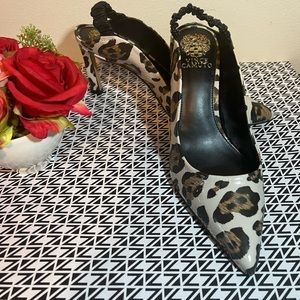 NWOT Vince Camuto Slingback Pumps